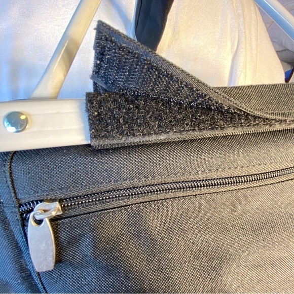 BNWT Foldable heavy lined cooler/picnic basket. - Picture 10 of 16